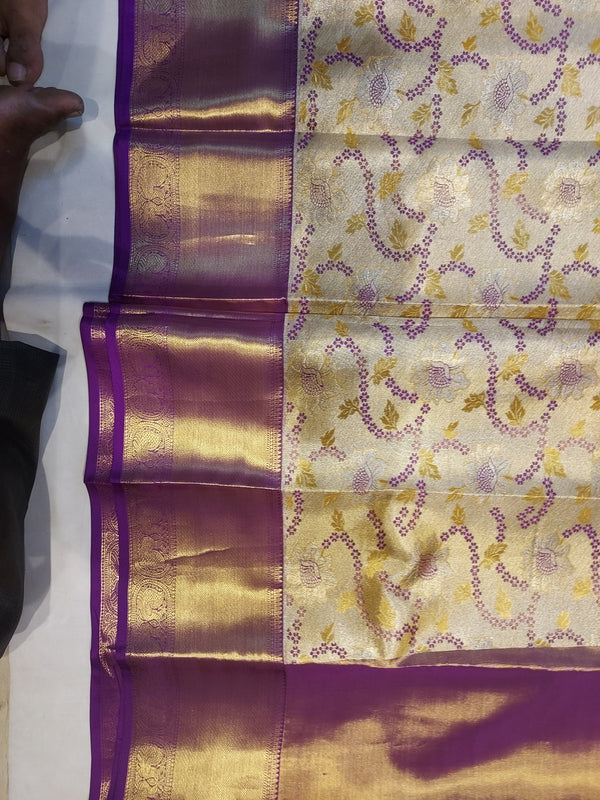 Kanchipuram Wedding :- Silver Kanchipuram Tissue Silk Saree